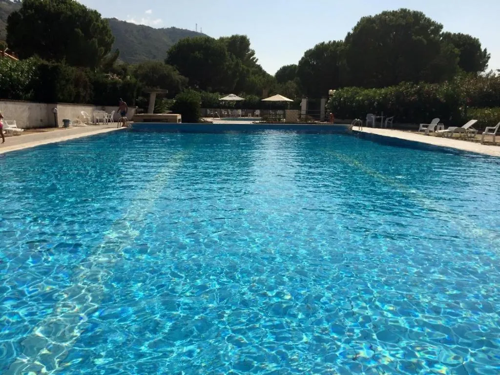 Villa Isabella Lascari